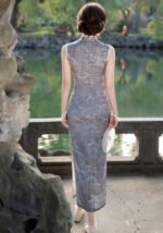 Elegant Sleeveless Cheongsam Traditional Chinese Style