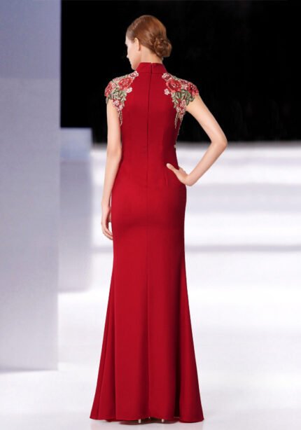 Exquisite Red Mermaid Gown with Intricate Floral Embroidery