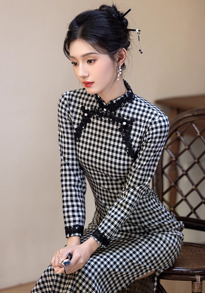 elegance-winter-qipao-with-plush-trim (2) elegance winter qipao with plush trim