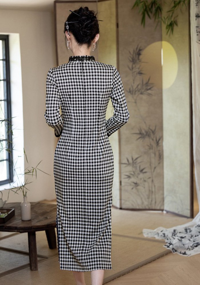 elegance-winter-qipao-with-plush-trim (7) elegance winter qipao with plush trim