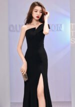 Elegant Black One-Shoulder Mermaid Evening Gown