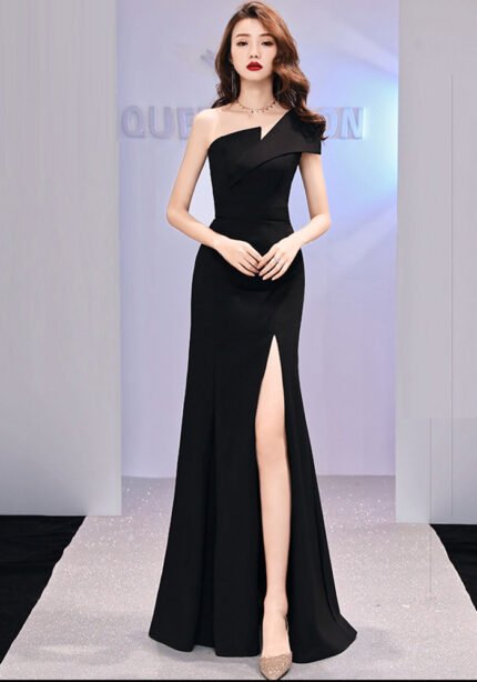 Elegant Black One-Shoulder Mermaid Evening Gown