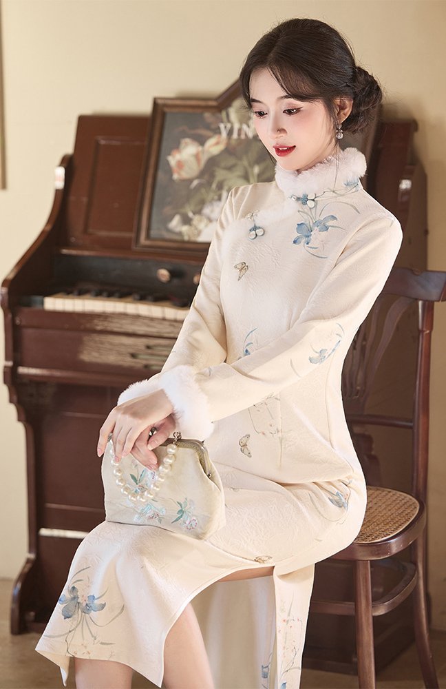 Elegant Ivory Cheongsam with Fur Trim and Floral Embroidery
