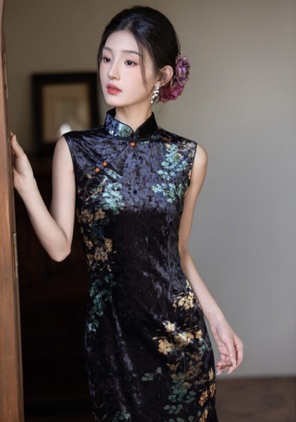 Retro Velvet Cheongsam 2025 Sleeveless Cheongsam