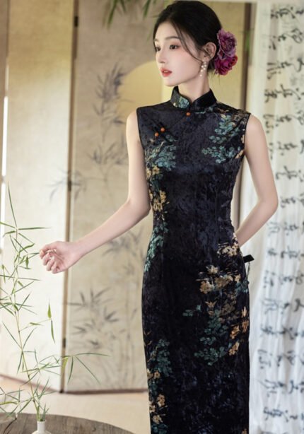 Retro Velvet Cheongsam 2025 Sleeveless Cheongsam
