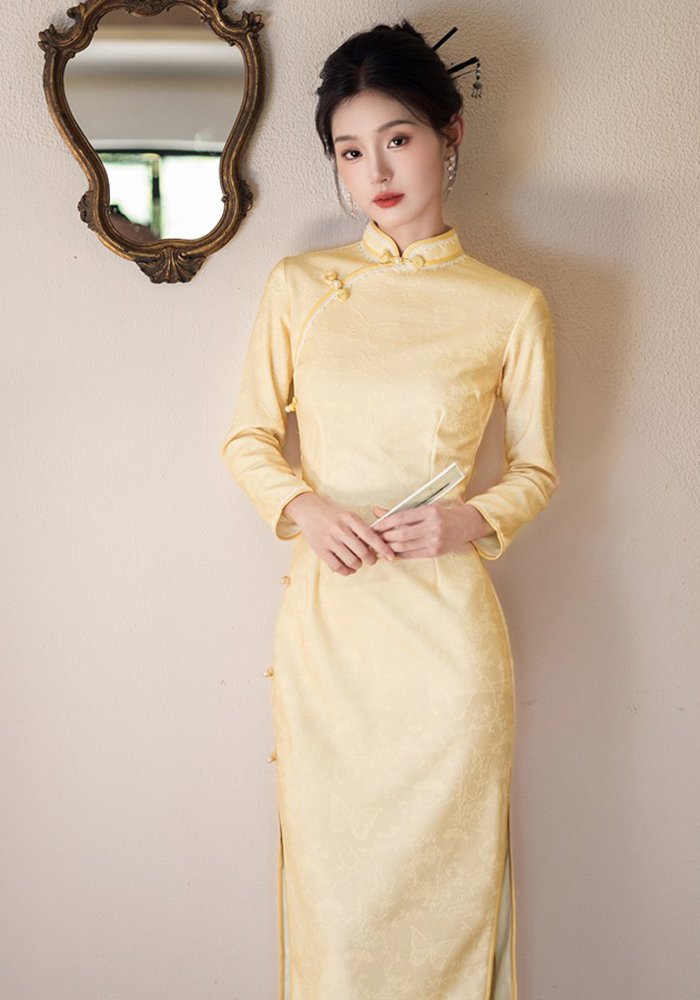 spring-and-autumn-elegant-silk-cheongsam-with-floral-brocade (3) Spring and Autumn Elegant Silk Cheongsam with Floral Brocade