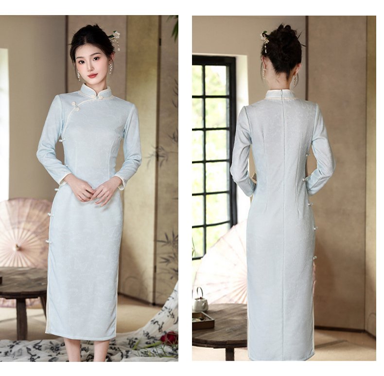 Spring and Autumn Elegant Silk Cheongsam with Floral Brocade