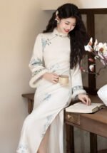 Vintage Elegance Women's Floral Brocade Cheongsam with Faux Fur Cuffs