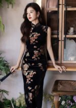 Black Elegant Velvet Cheongsam Classic Sleeveless Qipao