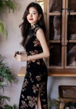 Black Elegant Velvet Cheongsam Classic Sleeveless Qipao