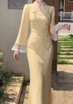Elegant Yellow Cheongsam Delicate Lace-Trimmed Sleeves