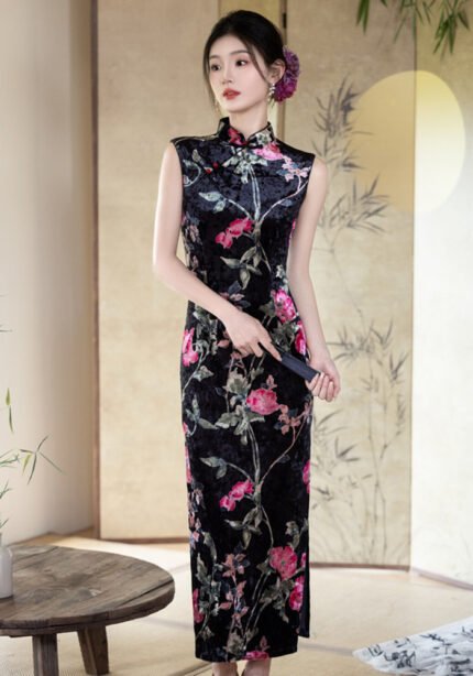 Vintage Floral Velvet Cheongsam – Elegant Black Qipao with Pink Blossom Print