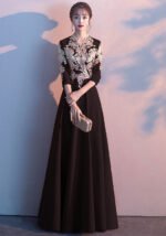 Women's Elegant Red Lace Applique Floor-Length Evening Gown