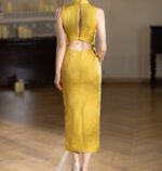 2026 Golden Jacquard Cheongsam Dress - Elegant Sleeveless Qipao