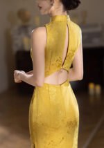 2026 Golden Jacquard Cheongsam Dress - Elegant Sleeveless Qipao